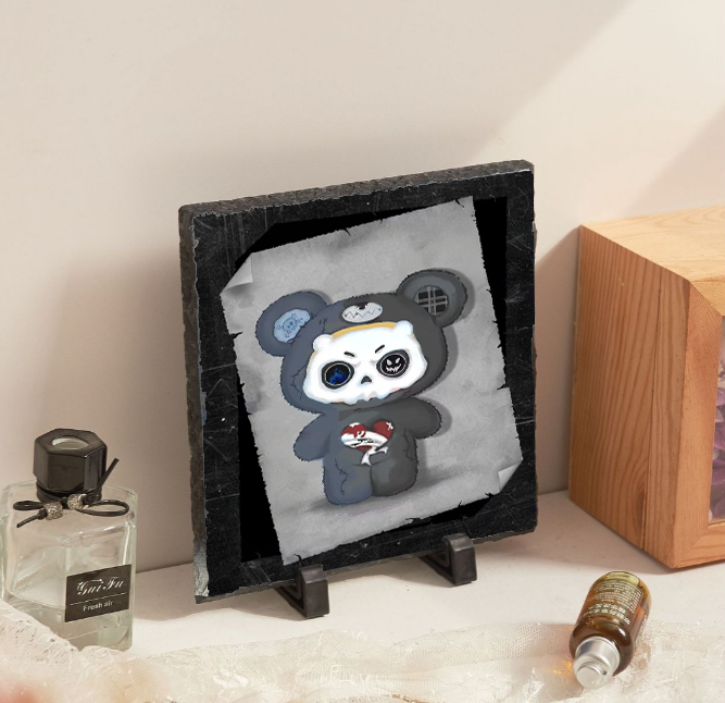 Yeypee’s Illusory Face Box Stone Carving